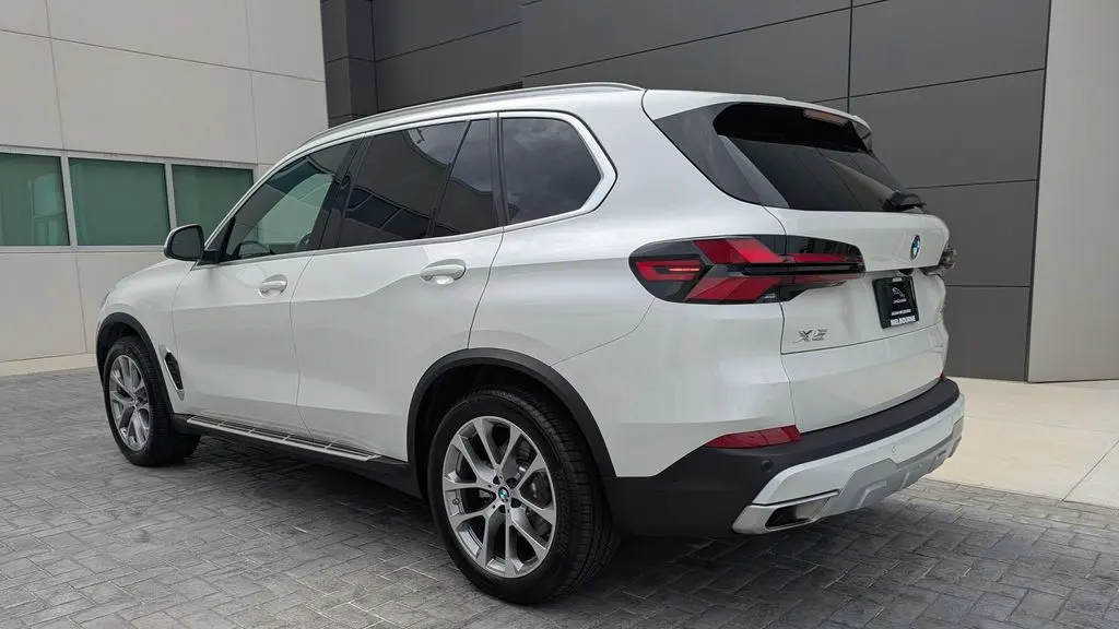 2026 BMW X5 sDrive40i