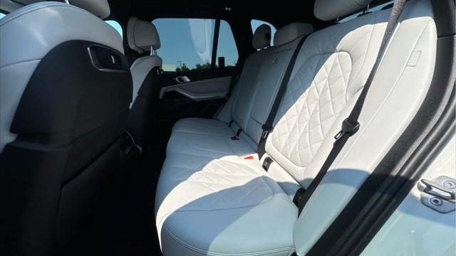 2025 BMW X5 sDrive40i