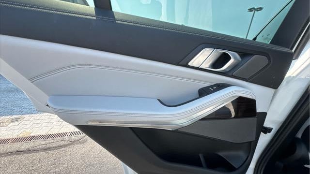 2025 BMW X5 sDrive40i