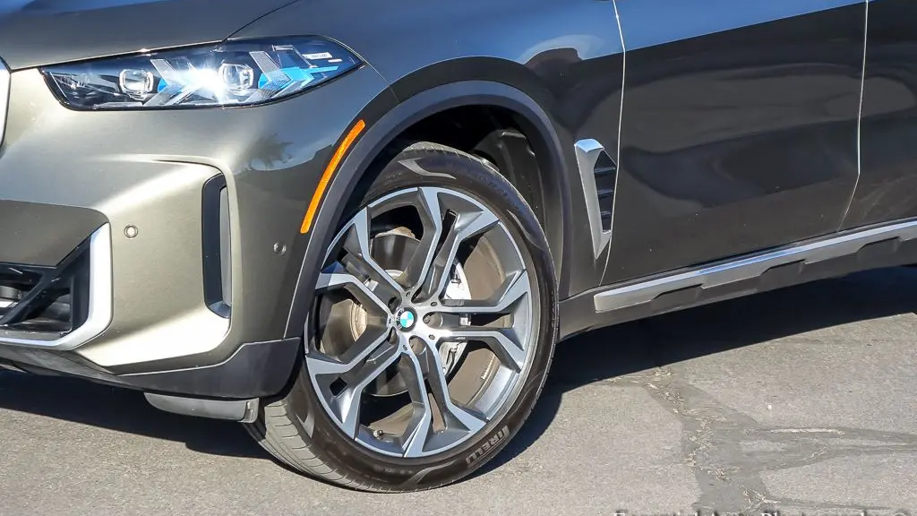 2025 BMW X5 sDrive40i