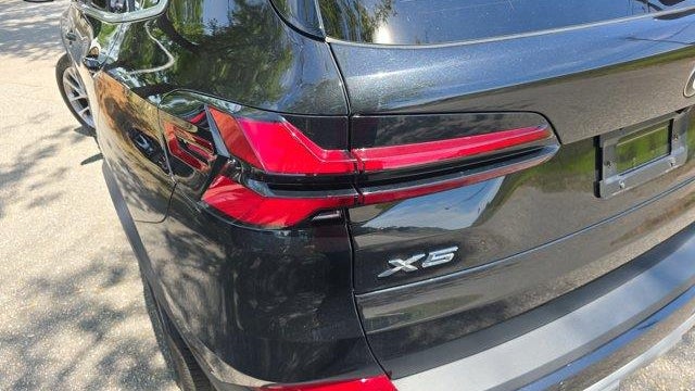 2025 BMW X5 sDrive40i