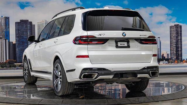 2023 BMW X7 xDrive40i