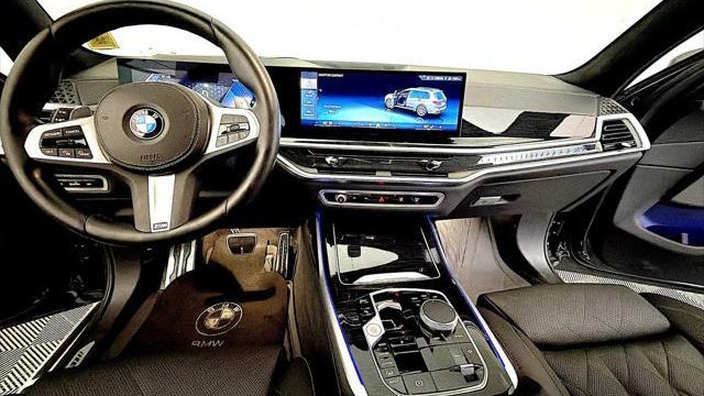 2024 BMW X7 xDrive40i
