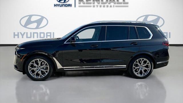 2025 BMW X7 xDrive40i