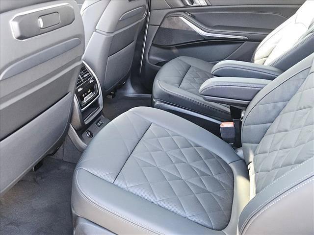 2026 BMW X7 - $81,814