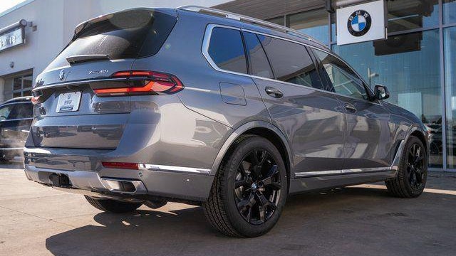 2026 BMW X7 xDrive40i