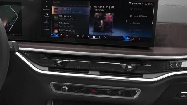 2027 BMW X7 xDrive40i
