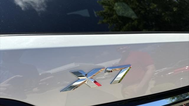 2027 BMW X7 xDrive40i