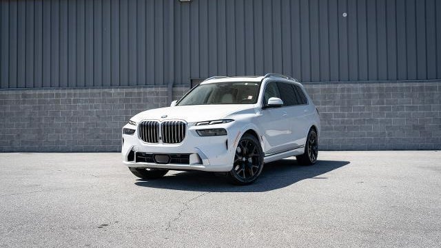 2023 BMW X7 xDrive40i
