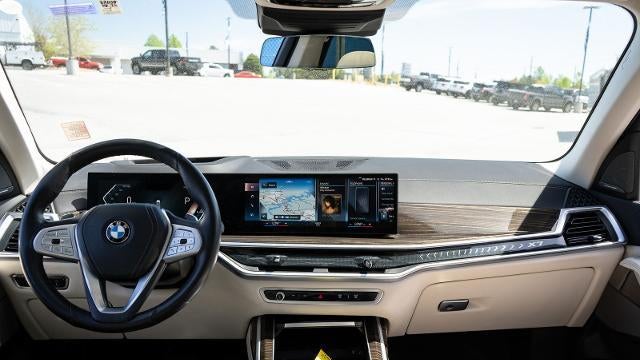 2023 BMW X7 xDrive40i