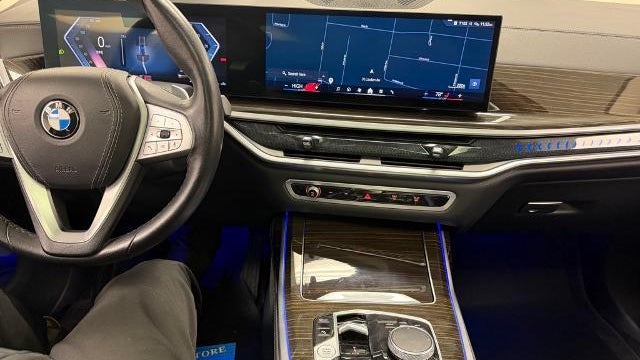 2024 BMW X7 xDrive40i