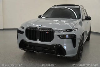 2024 BMW X7 with Brooklyn Grey Metallic Exterior