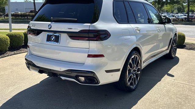 2027 BMW X7 xDrive40i