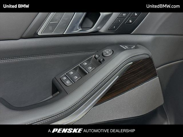 2027 BMW X7 - $97,994
