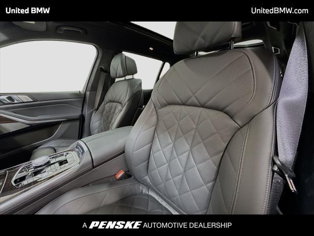 2027 BMW X7 - $97,994