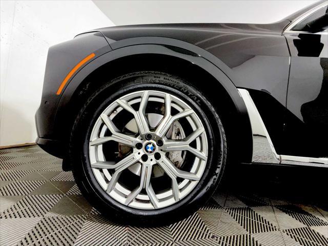 2025 BMW X7 - $71,888