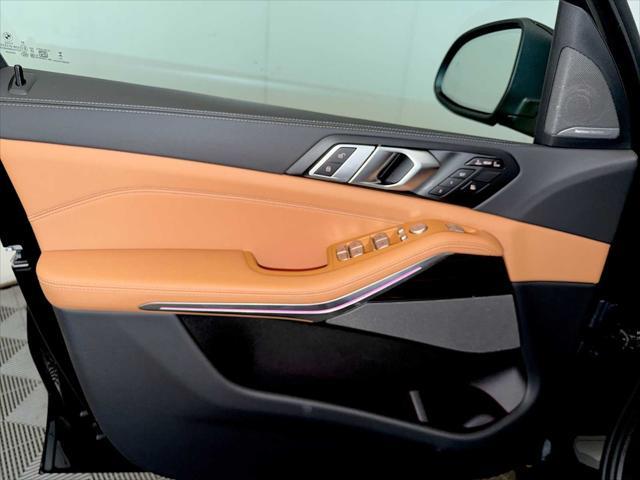 2025 BMW X7 - $71,888