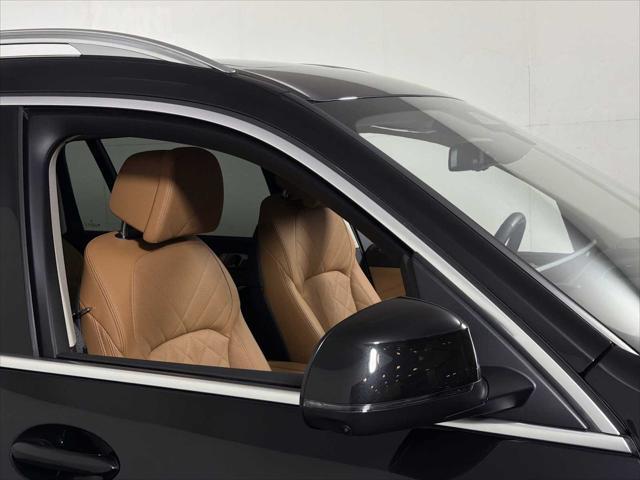 2025 BMW X7 - $71,888