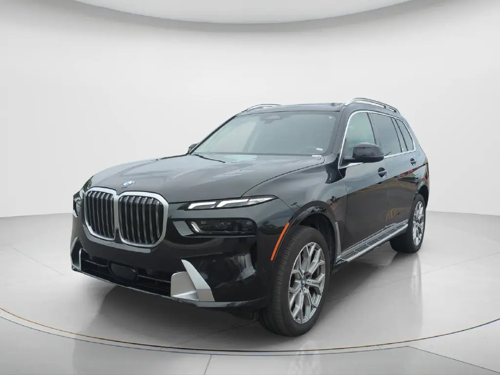 2026 BMW X7 - $61,989