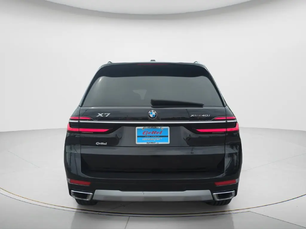 2026 BMW X7 - $61,989