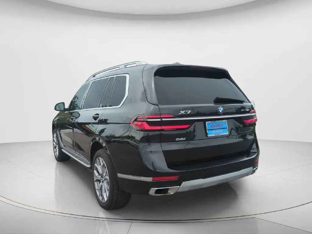 2026 BMW X7 - $61,989