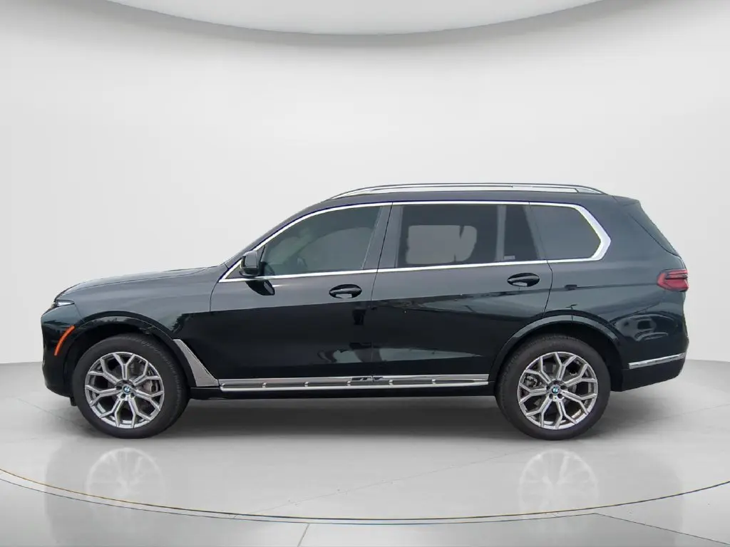 2026 BMW X7 - $61,989