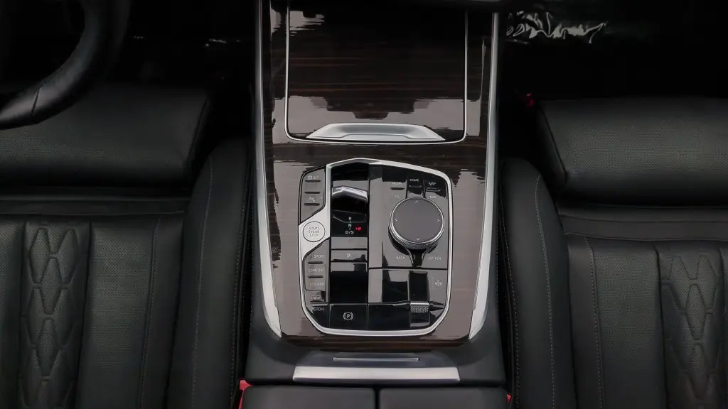 2026 BMW X7 - $61,989