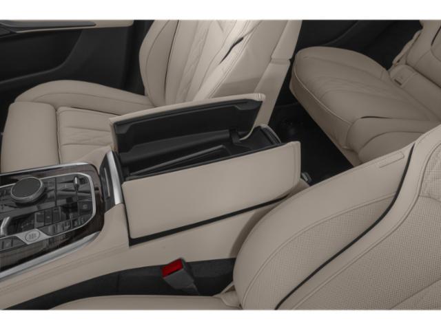 2027 BMW X7 - $89,995