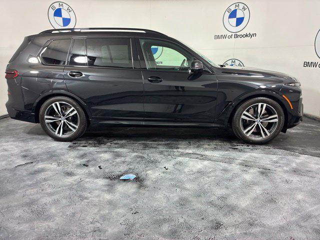 2027 BMW X7 - $89,995