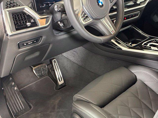 2027 BMW X7 - $89,995