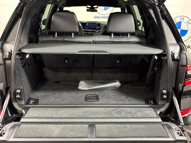 2027 BMW X7 - $89,995