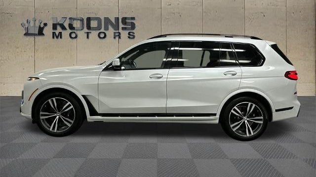 2023 BMW X7 xDrive40i