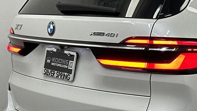 2023 BMW X7 xDrive40i