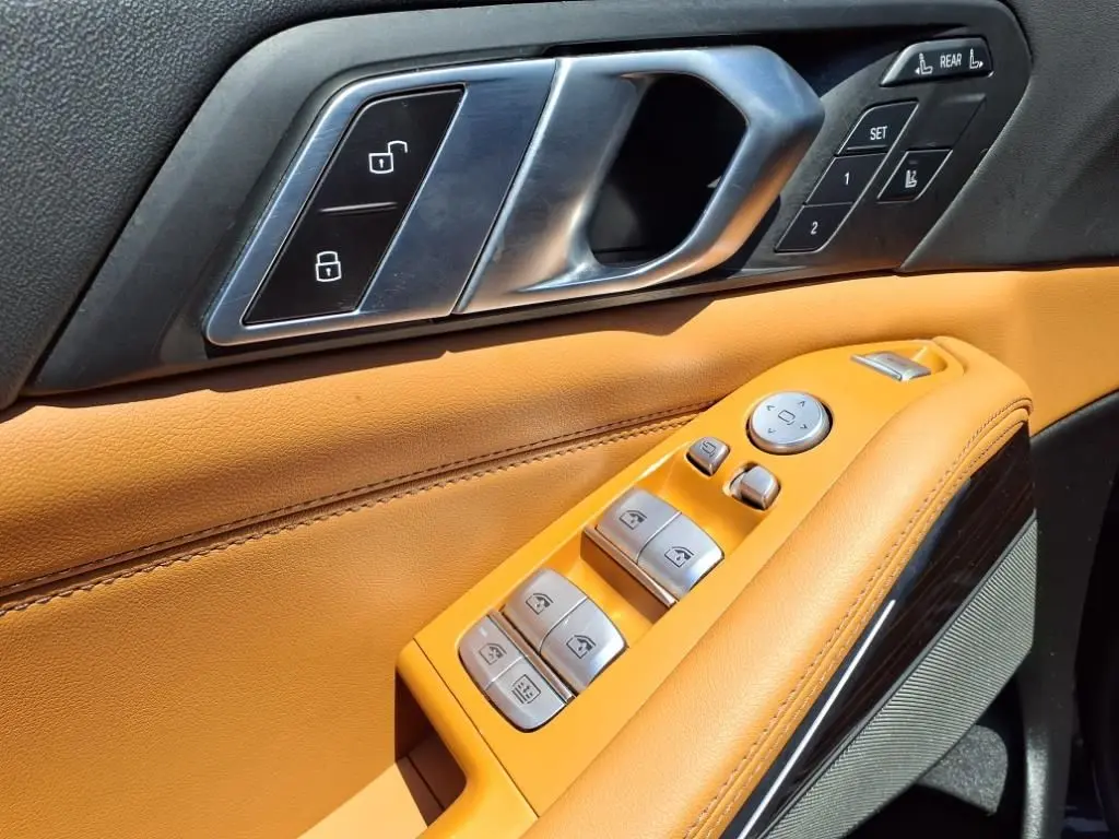 2023 BMW X7 - $52,990