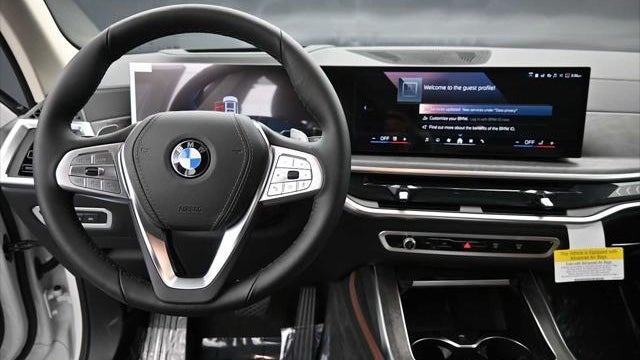 2027 BMW X7 xDrive40i