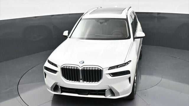 2027 BMW X7 xDrive40i
