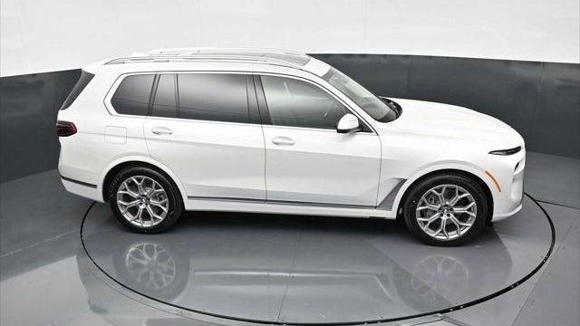2027 BMW X7 xDrive40i