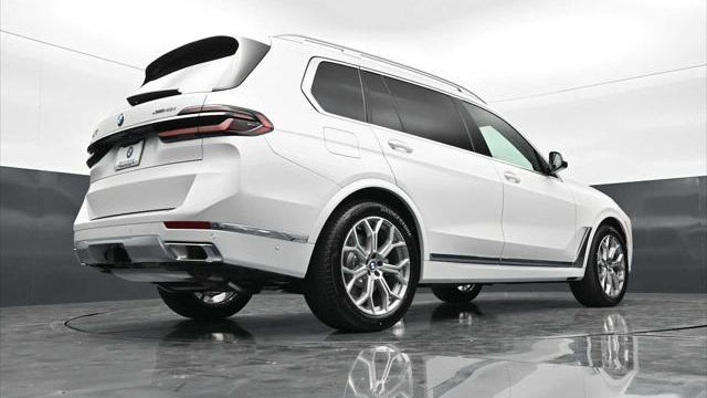 2027 BMW X7 xDrive40i