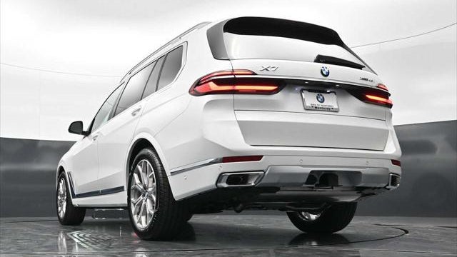 2027 BMW X7 xDrive40i