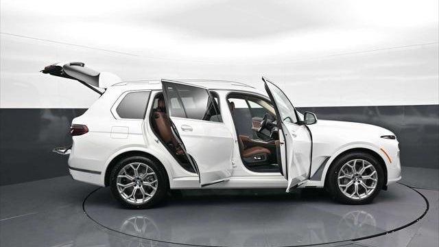 2027 BMW X7 xDrive40i