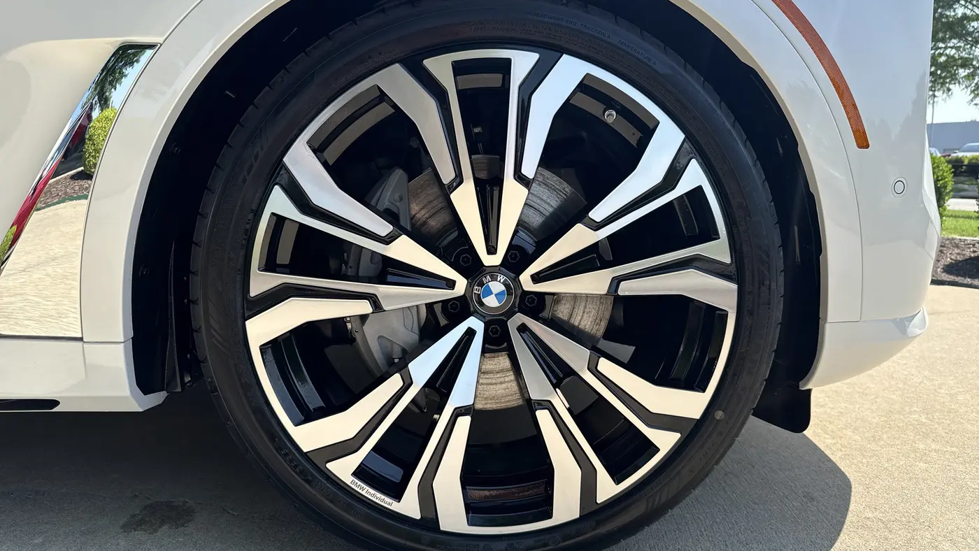 2027 BMW X7 xDrive40i