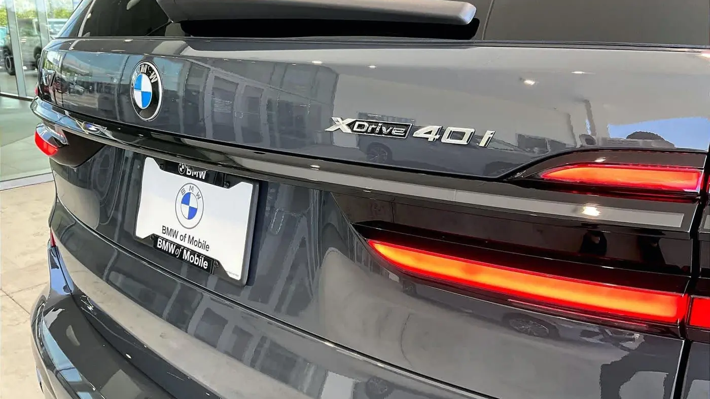 2027 BMW X7 xDrive40i