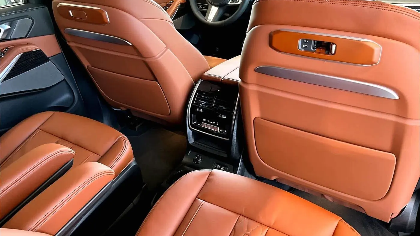 2027 BMW X7 xDrive40i