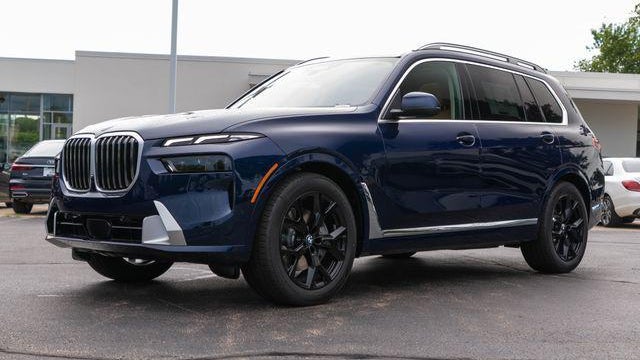Preowned 2027 BMW X7 xDrive40i for Sale