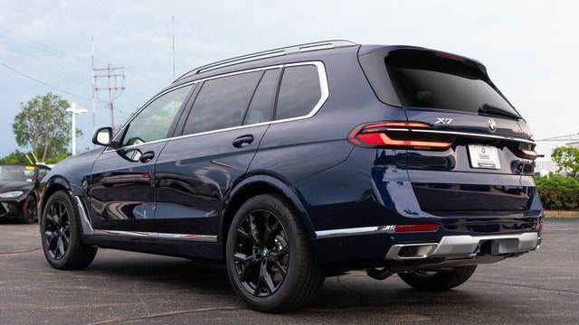 2027 BMW X7 xDrive40i