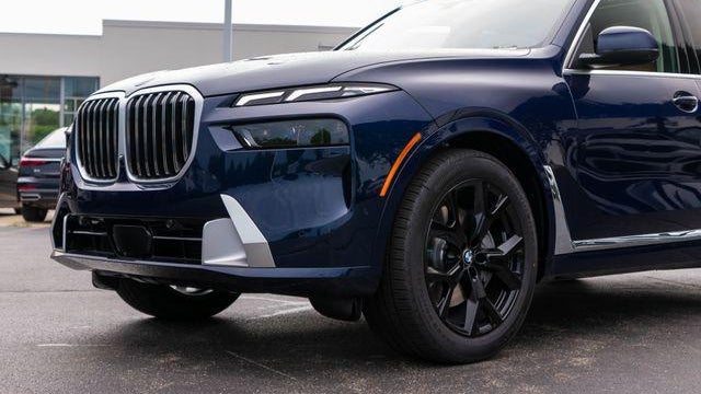 2027 BMW X7 xDrive40i