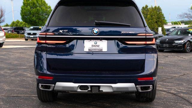 2027 BMW X7 xDrive40i