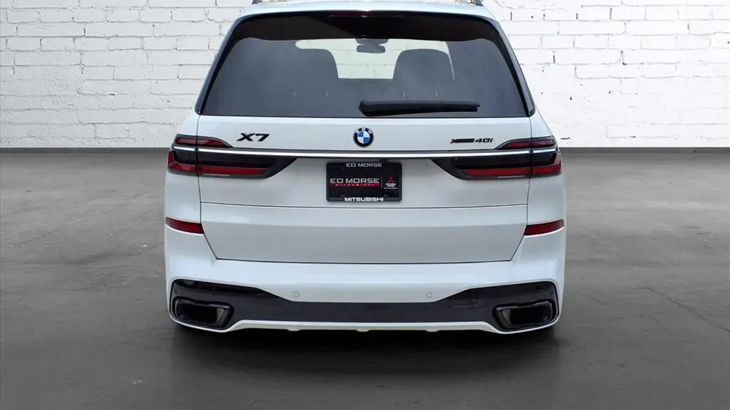 2023 BMW X7 xDrive40i