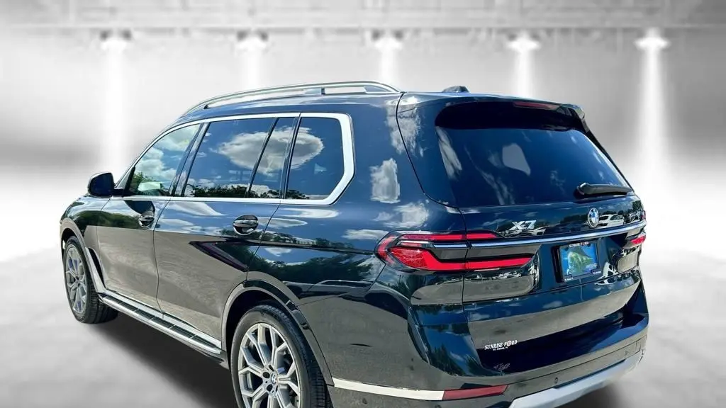 2024 BMW X7 xDrive40i