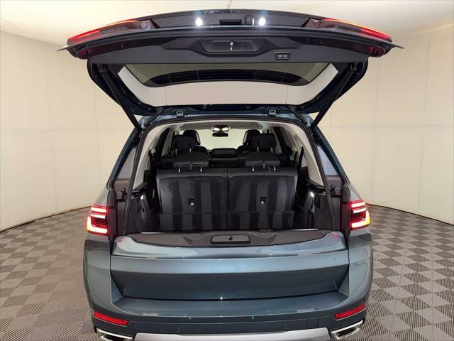 2026 BMW X7 - $79,943